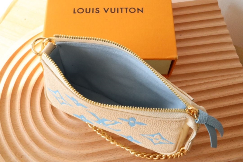 LV Clutch Bags